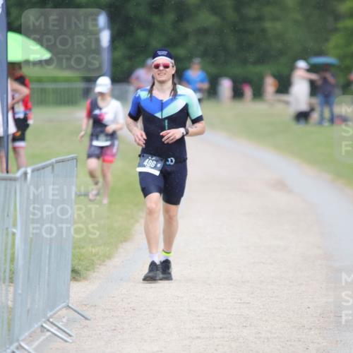 22.06.2025 - Viking Triathlon H.Heesch http://msf.ph/oto/8100185 22.06.2025 16:37:58 Laufen  meine-sportfotos.de