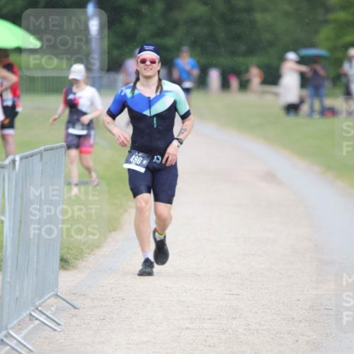 22.06.2025 - Viking Triathlon H.Heesch http://msf.ph/oto/8100205 22.06.2025 16:37:58 Laufen  meine-sportfotos.de