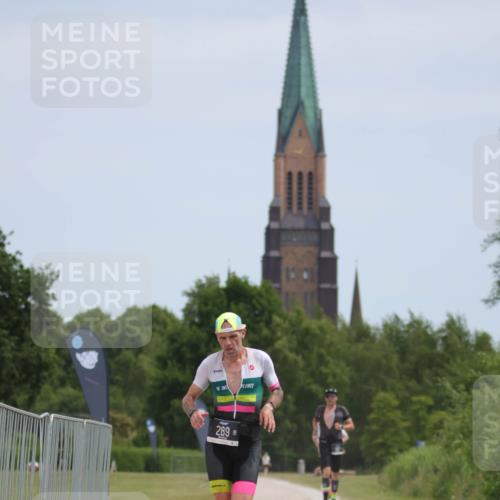 22.06.2025 - Viking Triathlon H.Heesch http://msf.ph/oto/8100215 22.06.2025 12:50:05 Laufen 33, 289 meine-sportfotos.de