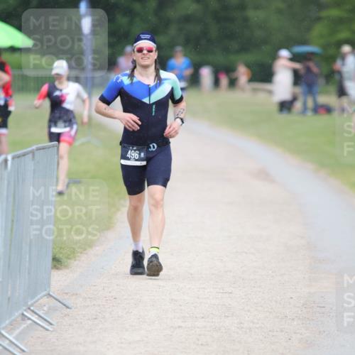22.06.2025 - Viking Triathlon H.Heesch http://msf.ph/oto/8100220 22.06.2025 16:37:59 Laufen  meine-sportfotos.de