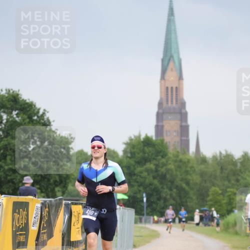 22.06.2025 - Viking Triathlon H.Heesch http://msf.ph/oto/8100267 22.06.2025 16:38:06 Laufen 496 meine-sportfotos.de