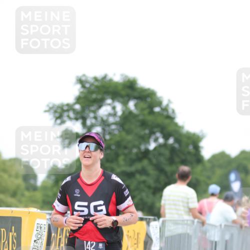 22.06.2025 - Viking Triathlon H.Heesch http://msf.ph/oto/8100272 22.06.2025 15:41:32 Laufen 93, 142 meine-sportfotos.de