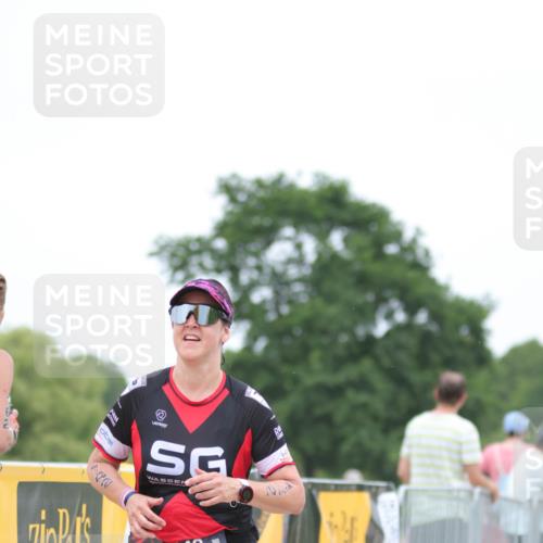 22.06.2025 - Viking Triathlon H.Heesch http://msf.ph/oto/8100298 22.06.2025 15:41:33 Laufen 93, 142 meine-sportfotos.de