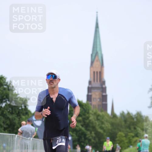 22.06.2025 - Viking Triathlon H.Heesch http://msf.ph/oto/8100301 22.06.2025 13:33:15 Laufen 478 meine-sportfotos.de