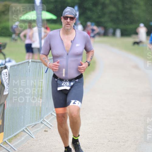 22.06.2025 - Viking Triathlon H.Heesch http://msf.ph/oto/8100309 22.06.2025 16:38:27 Laufen 276 meine-sportfotos.de