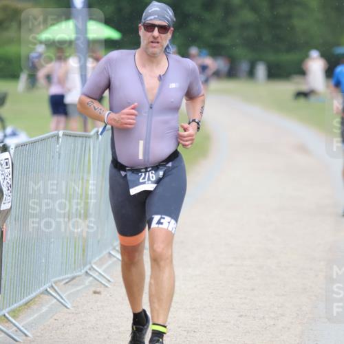 22.06.2025 - Viking Triathlon H.Heesch http://msf.ph/oto/8100314 22.06.2025 16:38:27 Laufen 276 meine-sportfotos.de