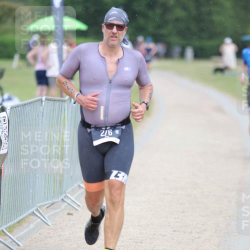 22.06.2025 - Viking Triathlon H.Heesch http://msf.ph/oto/8100322 22.06.2025 16:38:27 Laufen 276 meine-sportfotos.de