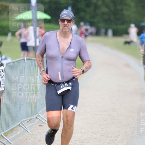 22.06.2025 - Viking Triathlon H.Heesch http://msf.ph/oto/8100332 22.06.2025 16:38:27 Laufen 276 meine-sportfotos.de