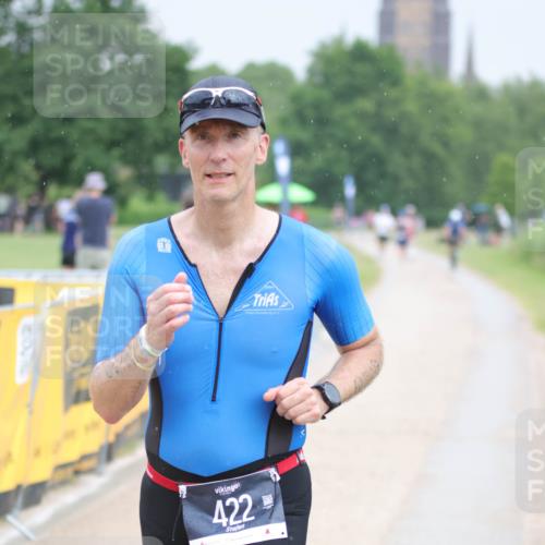 22.06.2025 - Viking Triathlon H.Heesch http://msf.ph/oto/8100380 22.06.2025 16:38:39 Laufen 422 meine-sportfotos.de