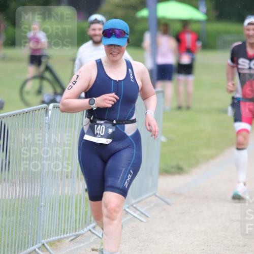 22.06.2025 - Viking Triathlon H.Heesch http://msf.ph/oto/8100397 22.06.2025 16:38:59 Laufen 140, 156 meine-sportfotos.de