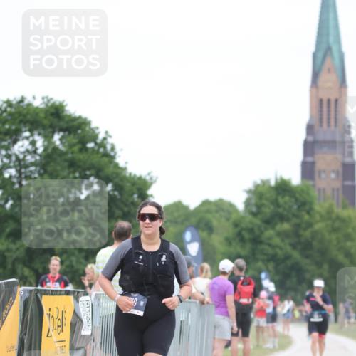 22.06.2025 - Viking Triathlon H.Heesch http://msf.ph/oto/8100413 22.06.2025 15:41:40 Laufen 319 meine-sportfotos.de