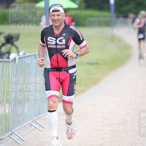 22.06.2025 - Viking Triathlon H.Heesch http://msf.ph/oto/8100469 22.06.2025 16:39:01 Laufen 140, 156 meine-sportfotos.de