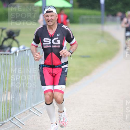 22.06.2025 - Viking Triathlon H.Heesch http://msf.ph/oto/8100479 22.06.2025 16:39:01 Laufen 140, 156 meine-sportfotos.de