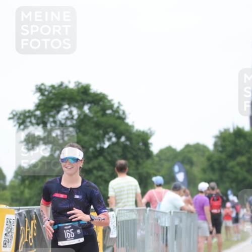 22.06.2025 - Viking Triathlon H.Heesch http://msf.ph/oto/8100638 22.06.2025 15:41:49 Laufen 165 meine-sportfotos.de