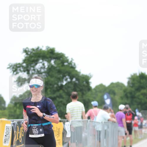 22.06.2025 - Viking Triathlon H.Heesch http://msf.ph/oto/8100650 22.06.2025 15:41:49 Laufen 165 meine-sportfotos.de