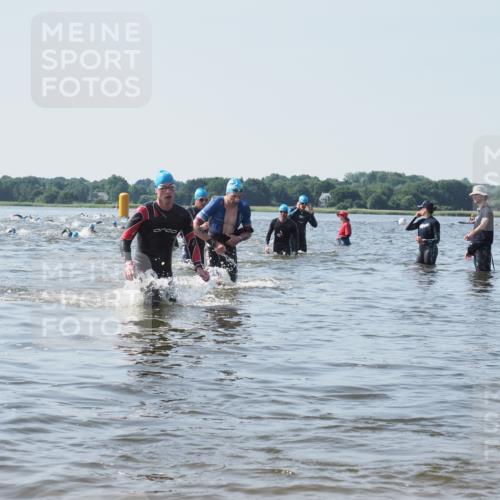 22.06.2025 - Viking Triathlon KatJ http://msf.ph/oto/8100665 22.06.2025 10:33:19 Schwimmen 28, 300, 387, 524, 608 meine-sportfotos.de