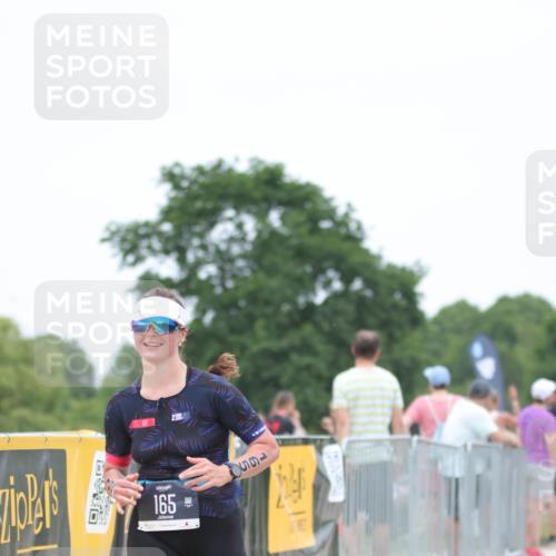 22.06.2025 - Viking Triathlon H.Heesch http://msf.ph/oto/8100677 22.06.2025 15:41:49 Laufen 165 meine-sportfotos.de