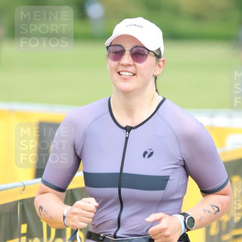 22.06.2025 - Viking Triathlon H.Heesch http://msf.ph/oto/8100718 22.06.2025 16:41:10 Laufen 441 meine-sportfotos.de