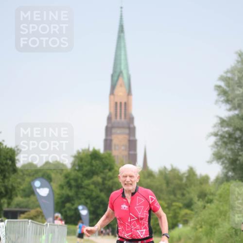 22.06.2025 - Viking Triathlon H.Heesch http://msf.ph/oto/8100786 22.06.2025 16:42:48 Laufen 39 meine-sportfotos.de