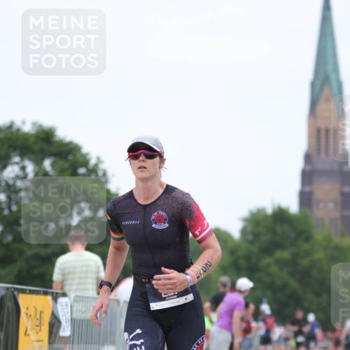 22.06.2025 - Viking Triathlon H.Heesch http://msf.ph/oto/8100885 22.06.2025 15:42:16 Laufen 221 meine-sportfotos.de