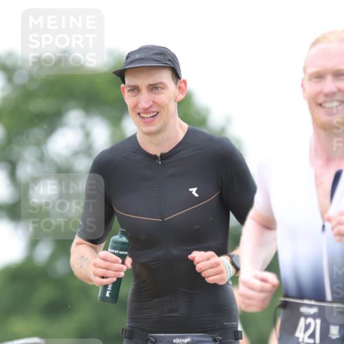 22.06.2025 - Viking Triathlon H.Heesch http://msf.ph/oto/8100921 22.06.2025 15:42:35 Laufen 304, 344, 389, 421, 615 meine-sportfotos.de