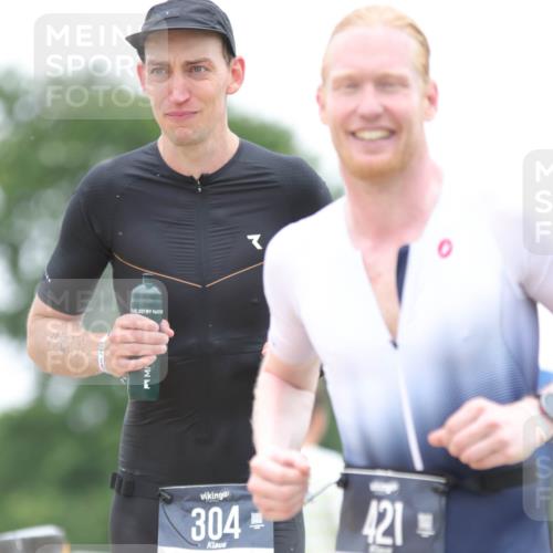 22.06.2025 - Viking Triathlon H.Heesch http://msf.ph/oto/8100928 22.06.2025 15:42:35 Laufen 304, 344, 389, 421, 615 meine-sportfotos.de