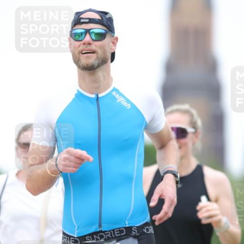 22.06.2025 - Viking Triathlon H.Heesch http://msf.ph/oto/8100932 22.06.2025 15:42:36 Laufen 304, 344, 389, 421, 615 meine-sportfotos.de