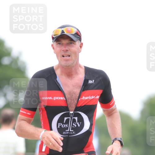 22.06.2025 - Viking Triathlon H.Heesch http://msf.ph/oto/8100949 22.06.2025 15:42:39 Laufen 304, 344, 389, 421, 615 meine-sportfotos.de