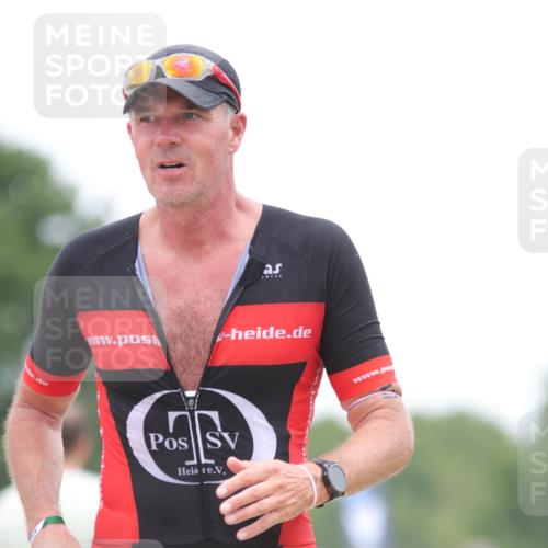 22.06.2025 - Viking Triathlon H.Heesch http://msf.ph/oto/8100962 22.06.2025 15:42:40 Laufen 304, 344, 389, 615 meine-sportfotos.de
