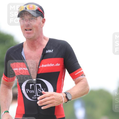 22.06.2025 - Viking Triathlon H.Heesch http://msf.ph/oto/8100967 22.06.2025 15:42:40 Laufen 304, 344, 389, 615 meine-sportfotos.de
