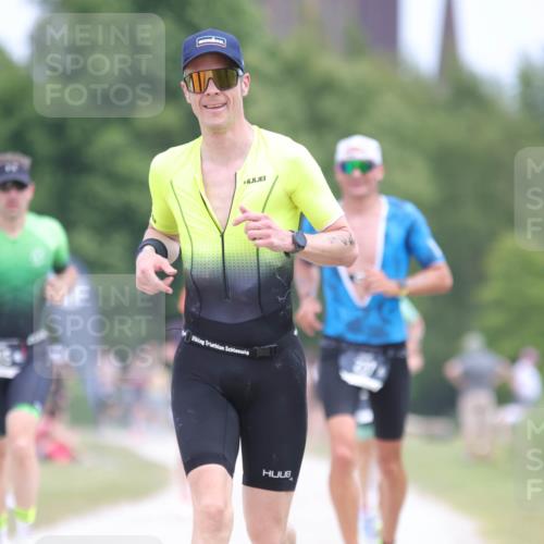 22.06.2025 - Viking Triathlon H.Heesch http://msf.ph/oto/8100977 22.06.2025 13:35:03 Laufen 148, 237, 505 meine-sportfotos.de