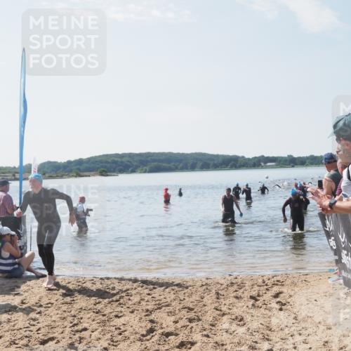 22.06.2025 - Viking Triathlon MichiJ http://msf.ph/oto/8100981 22.06.2025 10:45:10 Schwimmen 39, 68, 346, 493, 503 meine-sportfotos.de