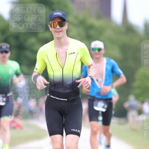 22.06.2025 - Viking Triathlon H.Heesch http://msf.ph/oto/8100984 22.06.2025 13:35:03 Laufen 148, 237, 505 meine-sportfotos.de