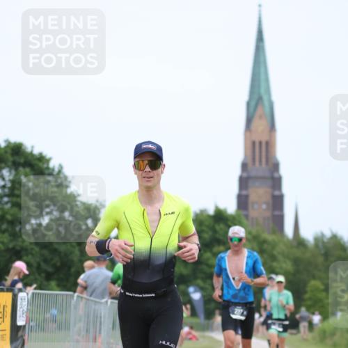 22.06.2025 - Viking Triathlon H.Heesch http://msf.ph/oto/8101012 22.06.2025 13:35:06 Laufen 65, 148, 237, 414, 505 meine-sportfotos.de