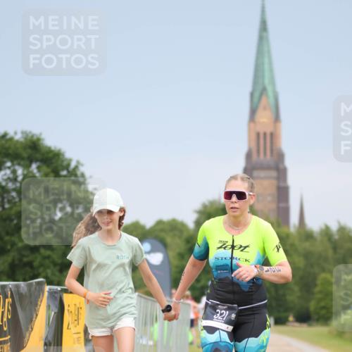22.06.2025 - Viking Triathlon H.Heesch http://msf.ph/oto/8101021 22.06.2025 16:45:39 Laufen 321 meine-sportfotos.de