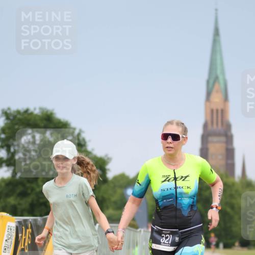 22.06.2025 - Viking Triathlon H.Heesch http://msf.ph/oto/8101054 22.06.2025 16:45:40 Laufen 321 meine-sportfotos.de