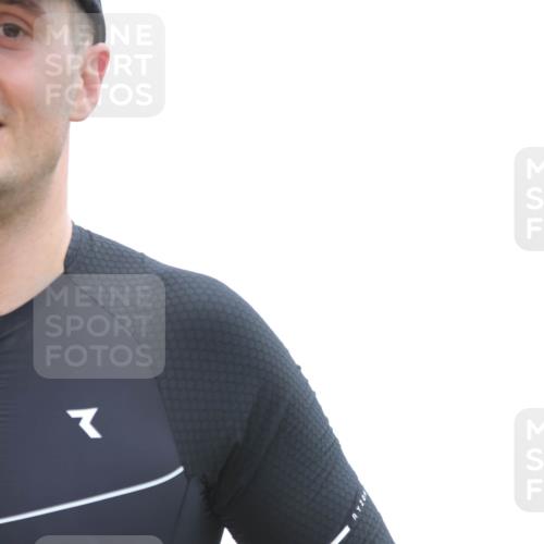 22.06.2025 - Viking Triathlon H.Heesch http://msf.ph/oto/8101060 22.06.2025 15:43:03 Laufen 39, 48, 144, 501 meine-sportfotos.de