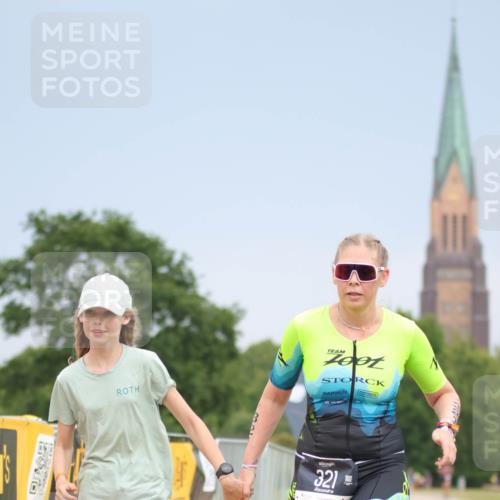 22.06.2025 - Viking Triathlon H.Heesch http://msf.ph/oto/8101068 22.06.2025 16:45:40 Laufen 321 meine-sportfotos.de