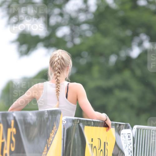 22.06.2025 - Viking Triathlon H.Heesch http://msf.ph/oto/8101074 22.06.2025 15:43:07 Laufen 144 meine-sportfotos.de
