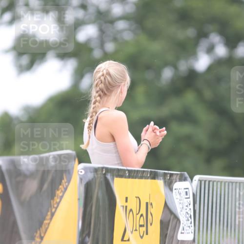 22.06.2025 - Viking Triathlon H.Heesch http://msf.ph/oto/8101081 22.06.2025 15:43:15 Laufen 282 meine-sportfotos.de