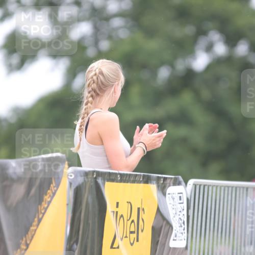 22.06.2025 - Viking Triathlon H.Heesch http://msf.ph/oto/8101087 22.06.2025 15:43:15 Laufen 282 meine-sportfotos.de