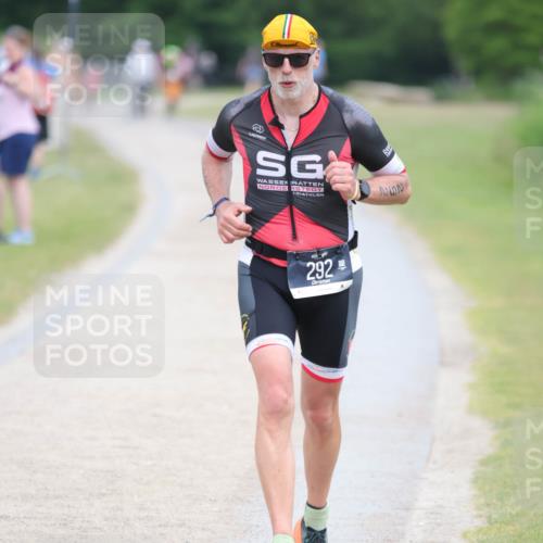 22.06.2025 - Viking Triathlon H.Heesch http://msf.ph/oto/8101091 22.06.2025 16:46:13 Laufen 292 meine-sportfotos.de
