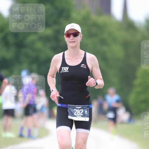 22.06.2025 - Viking Triathlon H.Heesch http://msf.ph/oto/8101092 22.06.2025 15:43:19 Laufen 282 meine-sportfotos.de