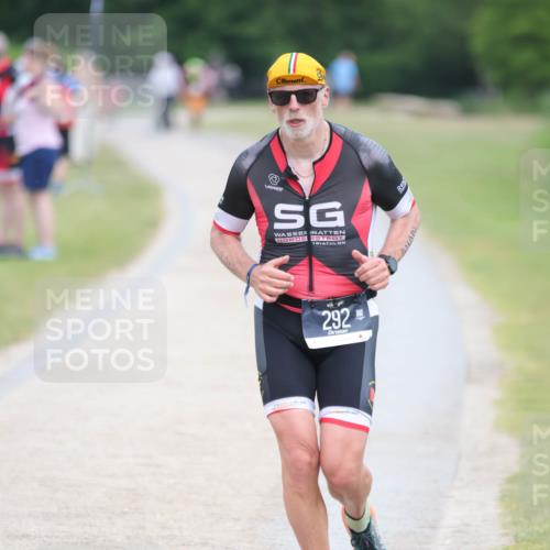 22.06.2025 - Viking Triathlon H.Heesch http://msf.ph/oto/8101108 22.06.2025 16:46:13 Laufen 292 meine-sportfotos.de