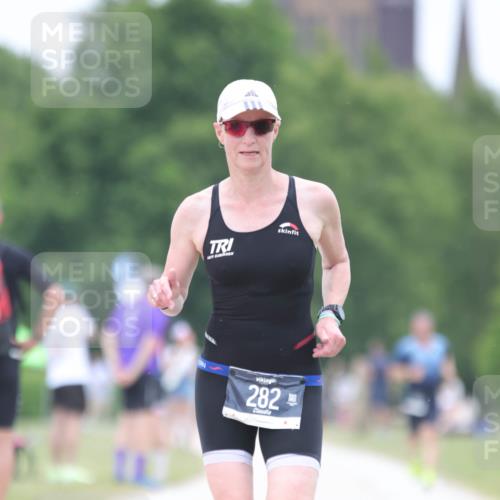 22.06.2025 - Viking Triathlon H.Heesch http://msf.ph/oto/8101113 22.06.2025 15:43:19 Laufen 282 meine-sportfotos.de