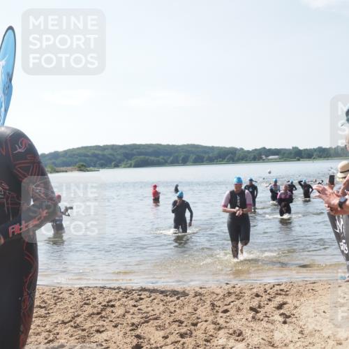 22.06.2025 - Viking Triathlon MichiJ http://msf.ph/oto/8101122 22.06.2025 10:45:22 Schwimmen 68, 102, 108, 503, 605 meine-sportfotos.de