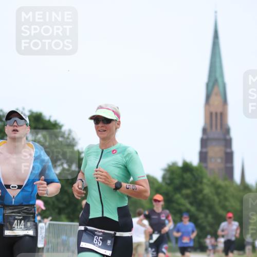 22.06.2025 - Viking Triathlon H.Heesch http://msf.ph/oto/8101150 22.06.2025 13:35:12 Laufen 65, 79, 237, 414, 505 meine-sportfotos.de