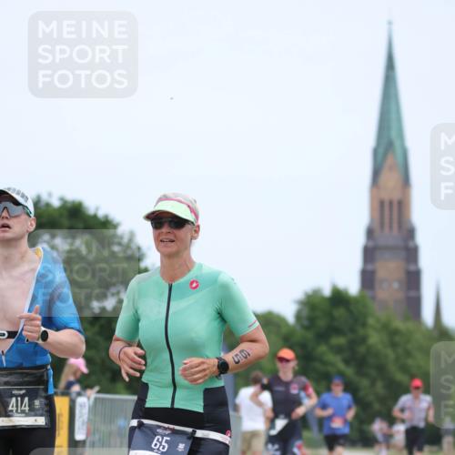 22.06.2025 - Viking Triathlon H.Heesch http://msf.ph/oto/8101159 22.06.2025 13:35:12 Laufen 65, 79, 237, 414, 505 meine-sportfotos.de