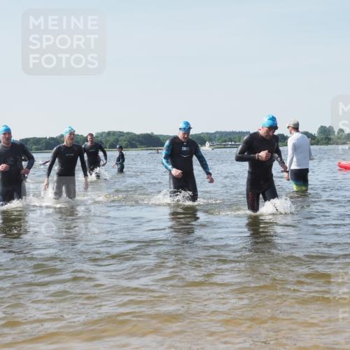 22.06.2025 - Viking Triathlon KatJ http://msf.ph/oto/8101168 22.06.2025 10:33:34 Schwimmen 5, 38, 255, 300, 304, 348, 382, 457, 522, 524 meine-sportfotos.de