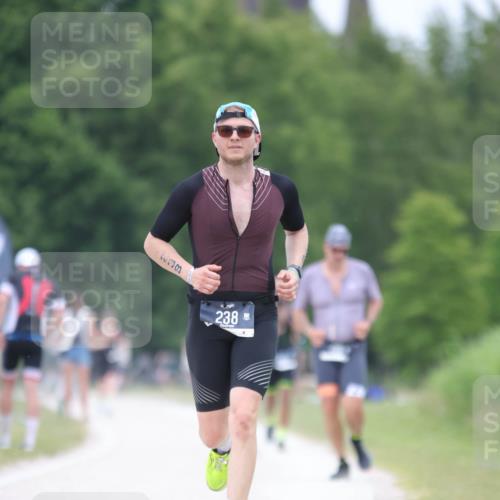 22.06.2025 - Viking Triathlon H.Heesch http://msf.ph/oto/8101227 22.06.2025 15:44:03 Laufen 238 meine-sportfotos.de